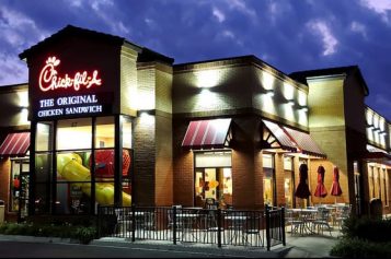 Cheap+Restaurant+Franchise Chick-fil-A Franchise Costs Way Less Than You’d Think