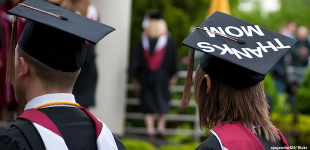 5 Ways to Earn & Save Money on College Costs