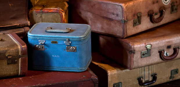 Baggage Battles: Score Big During Airport Baggage Auctions