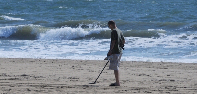 How To Make Money Metal Detecting In Ponds