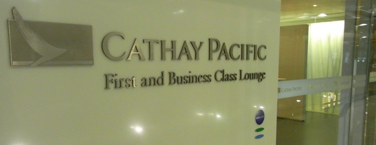 Travel Hack: How to Get Into Airport Lounges for Free (Free Snacks, Anyone?)