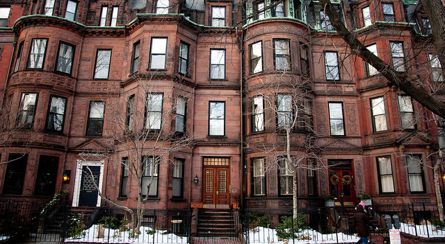 5 Smart Ways to Make Money Without Leaving Your Apartment Building