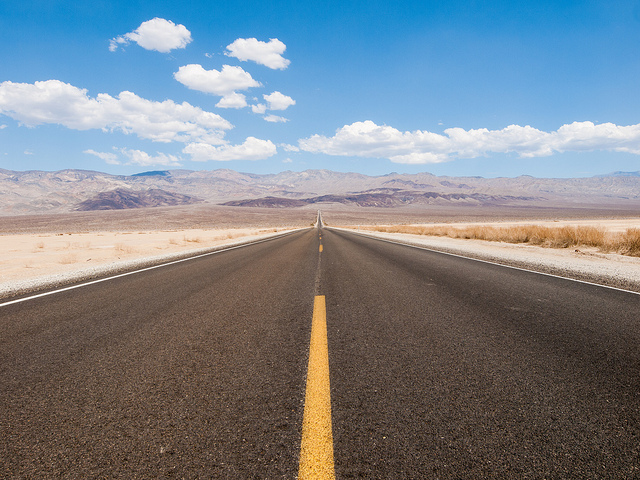 Love Road Trips? How to Save Money While You Cruise the Country