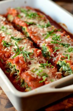 Chicken-and-Spinach-Lasagna-Rollups (photo credit- Jessica Wood)