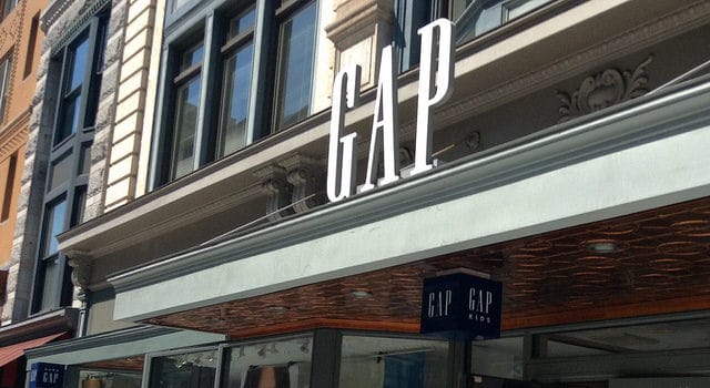 New Clothes for the Whole Family: Get 40% Off Banana Republic, Gap and Old Navy on Cyber Monday