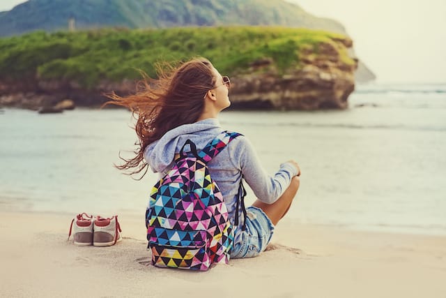 What to Give a Globetrotter: 15 Awesome Travel Gifts Under $25