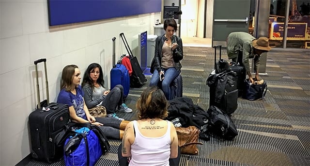 10 Awful, Obvious Signs You’re an Airport Amateur