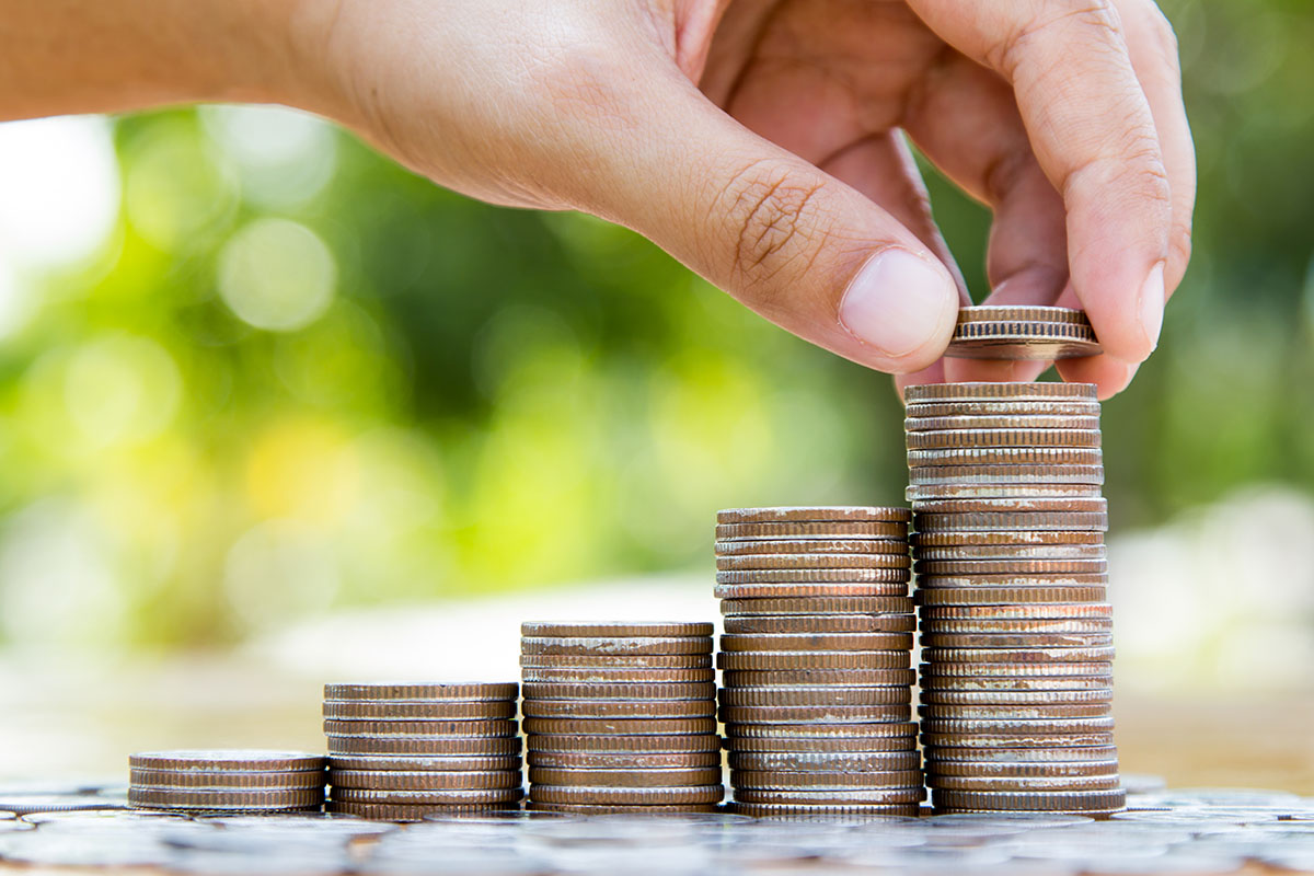 How Does Compound Interest Work? We Explain in Plain English