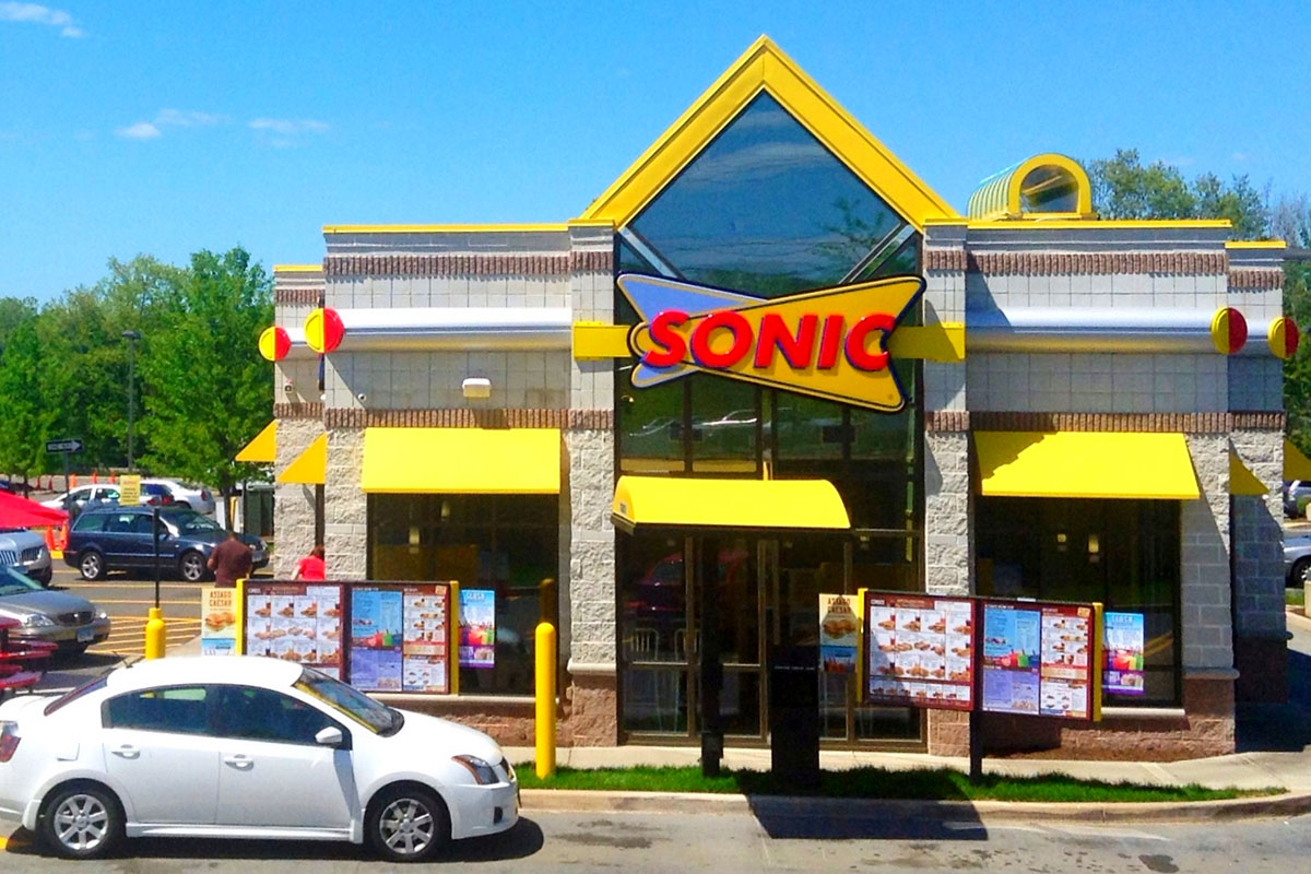 exterior shot of sonic drive-in resuatrant
