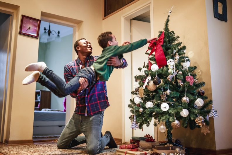 6 Tips to Save on Buying a Christmas Tree This Holiday Season