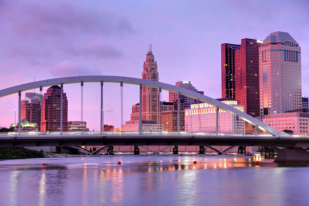 downtown columbus ohio skyline at dusk