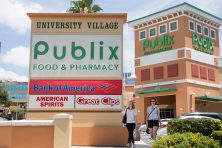 Outside photo of a Publix in St. Petersburg, Florida.