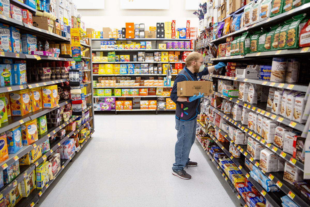 Looking for a Seasonal Job? We Found More Than 750K Openings