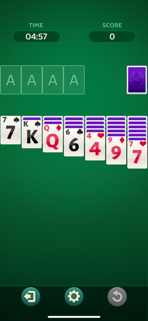 Solitaire Cash gameplay showing solitaire cards and timer