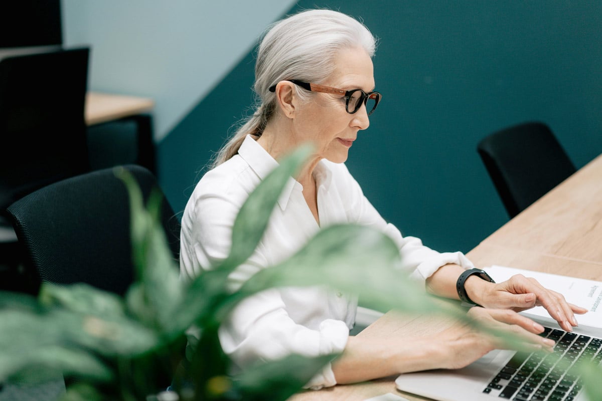 7 ways to score free dental for seniors on medicare